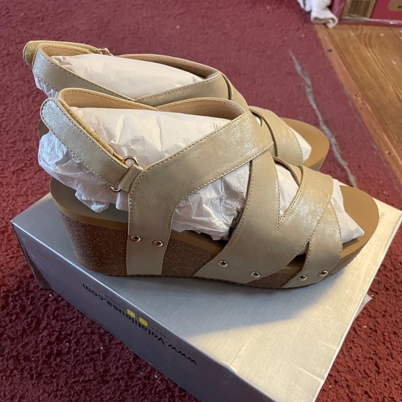 Volatile Tory Wedge Sandals sz 11 - Picture 1 of 6
